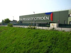 Santander compra metade da unidade de financiamentos da Peugeot e Citroën 2